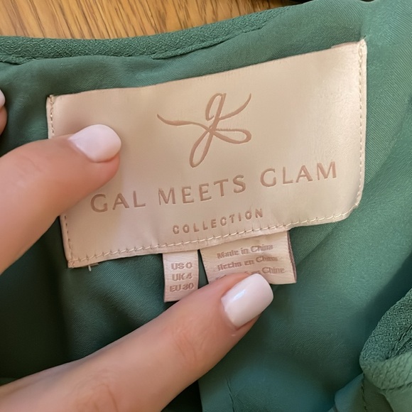 NWOT Gal Meets Glam Elsie Double Front Bow Midi Dress - Picture 6 of 8